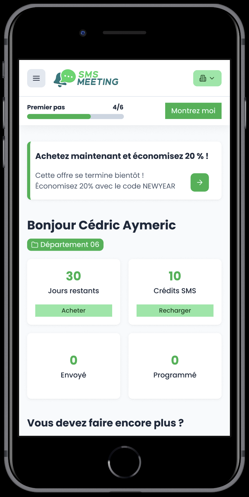 Maquette mobile dans un gabarit de téléphone : barre de progression « Premier pas », offre promotionnelle, et compteurs de jours restants, crédits SMS, envoyés et programmés.